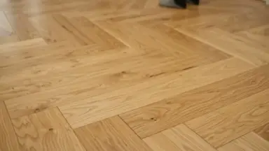 Видео: Паркетная доска Focus Floor Smart Дуб Глосси глянцевый лак 3П