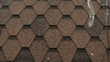 Видео: Гибкая битумная черепица Shinglas Финская соната коричневый