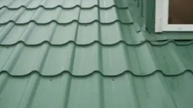 Видео: Металлочерепица М28 GreenCoat PURAL МАТТ ВТ SSAB (матовый пурал) RR 5J3 патина