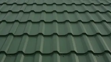 Видео: Металлочерепица камея 0,5 Satin RAL 6005 зеленый мох