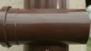 Видео: Труба водосточная 3м Docke Lux ПВХ - Шоколад