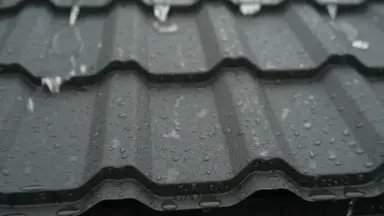 Видео: Металлочерепица GL квадро профи 0,5 Quarzit lite RAL 9005 черный