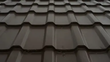 Видео: Металлочерепица GL квадро профи 0,5 GreenCoat Pural RR 32 темно-коричневый (RAL 8019 серо-коричневый)