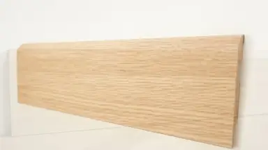 Видео: Плинтус Teckwood Клен Беленый
