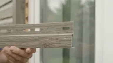 Видео: J-планка Ю-Пласт Timberblock под дерево