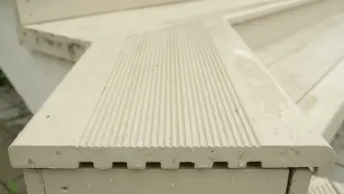 Видео: Ступени Полнотелые из ДПК NanoWood - Крем