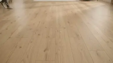 Видео: Виниловый пол AquaFloor коллекция RealWood XXL AF8024XXL