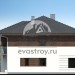 Проект жилого узкого двухэтажного коттеджа из керамоблоков в европейском стиле с одноместным гаражом и камином - VV-26